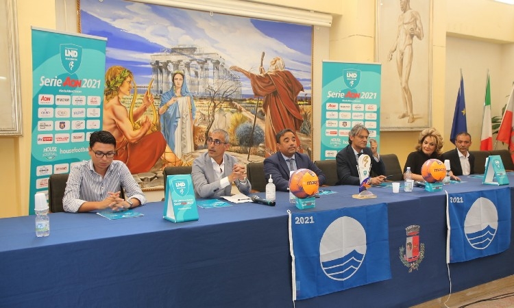 Il beach soccer ufficiale riparte da Cirò Marina