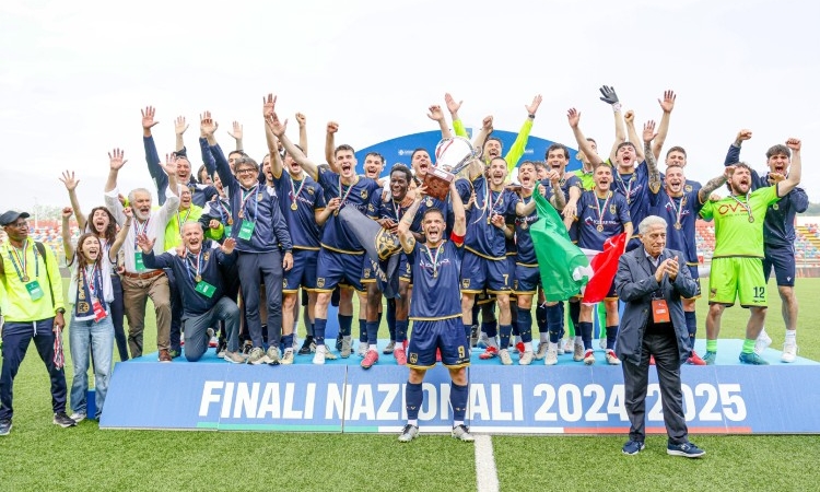 La Rovato Vertovese conquista la Coppa Italia Dilettanti: decisiva la doppietta di Dennis Cartella
