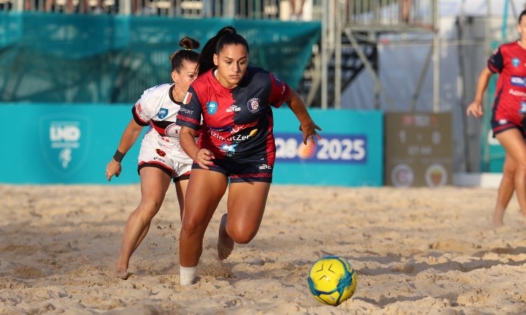 Castellammare accende la Coppa Italia: le ragazze infiammano l’arena